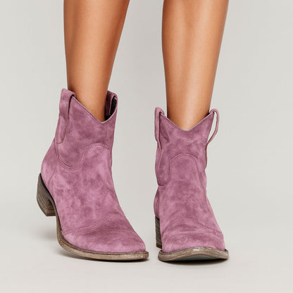 Chic Suede Boots – Elegance and Comfort for Everyday Wear